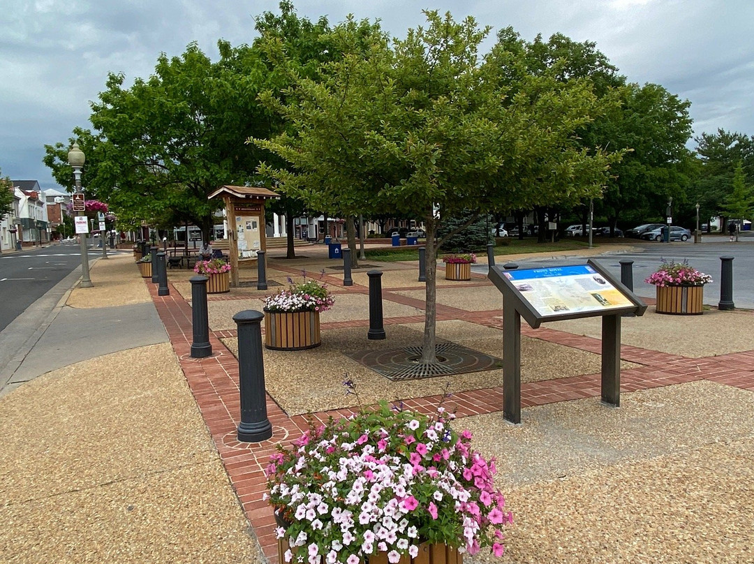 Front Royal Visitors Center景点图片