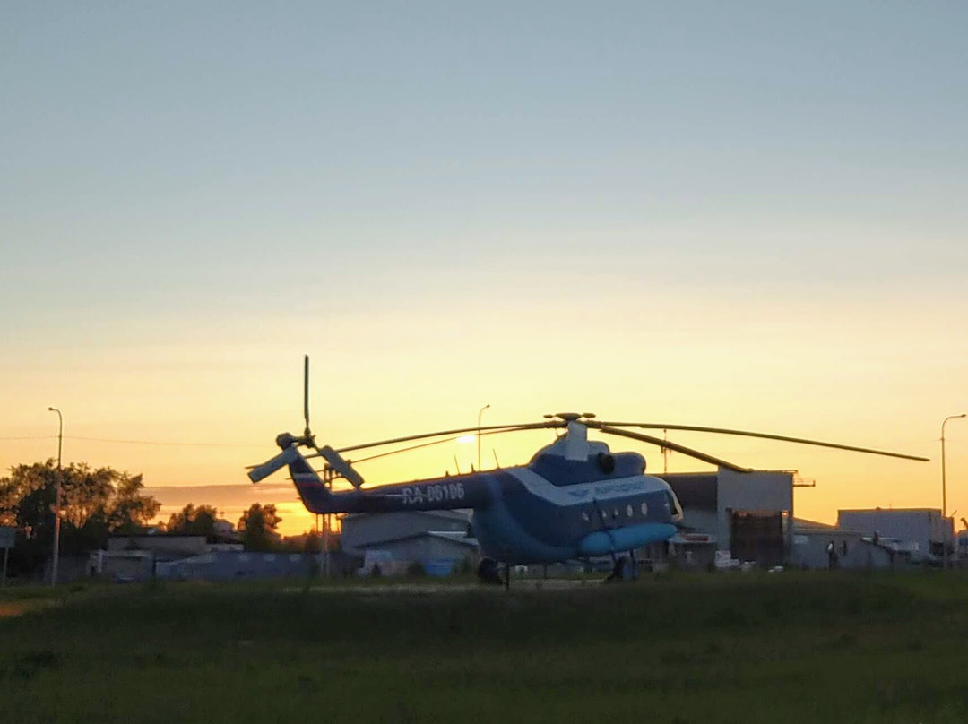 Helicopter MI-8 Monument景点图片