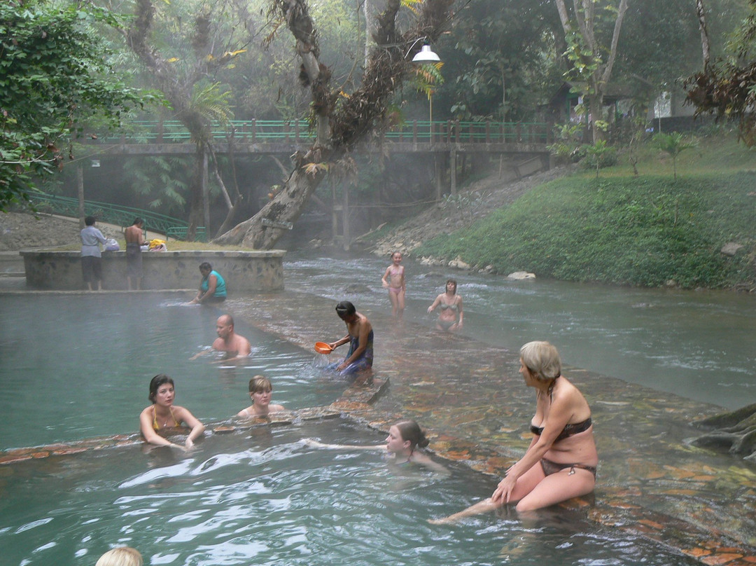 The Hindad Hot Spring景点图片