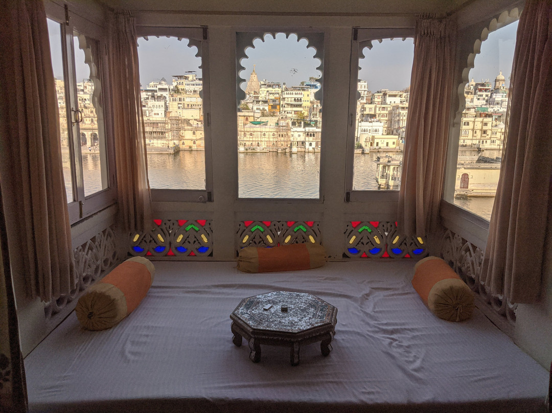 皮丘拉湖酒店主图