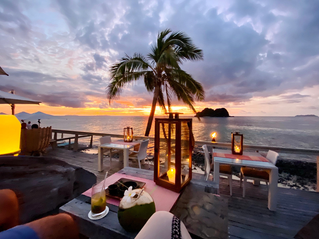 沃莫岛度假酒店主图