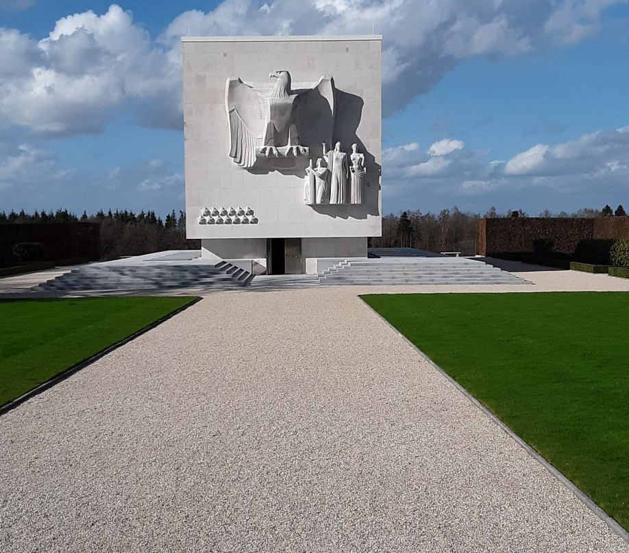 Ardennes American Cemetery and Memorial-Neupre必去景点