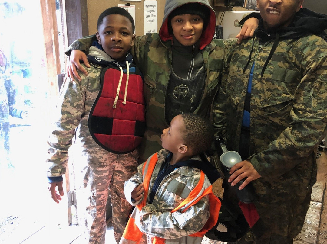 Camp Dakota-Scotts Mills必去景点