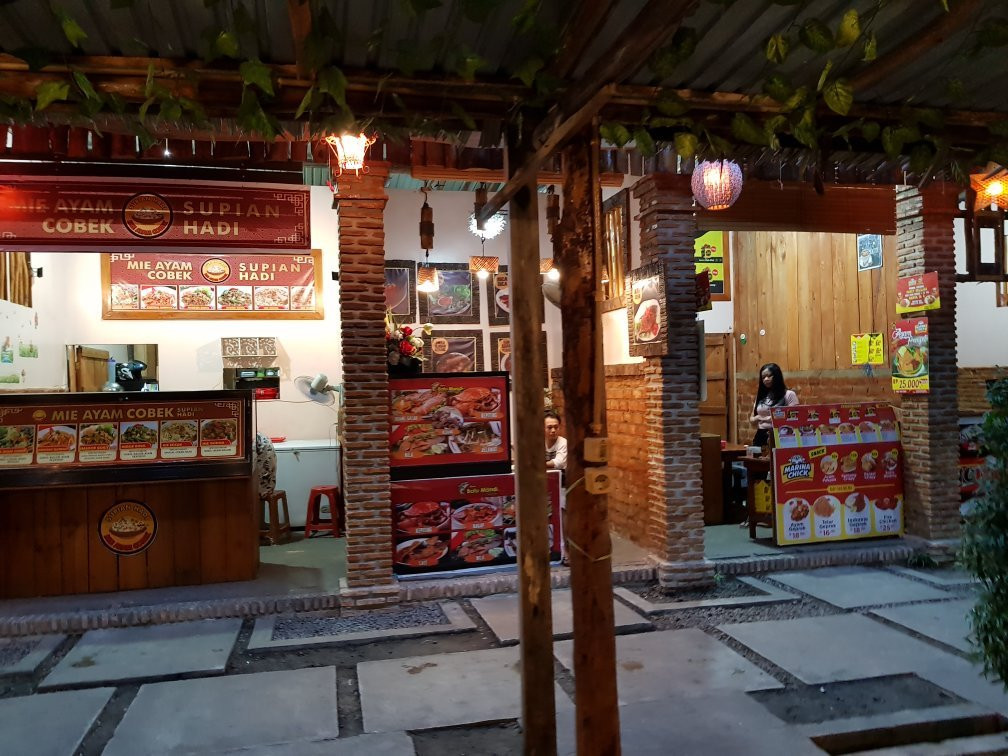 Kampoeng Kuliner Brenzeel 48