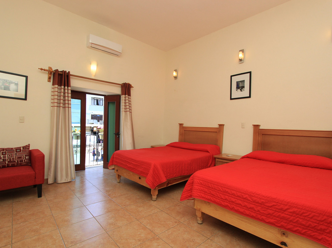 Hotel Santa Rita主图