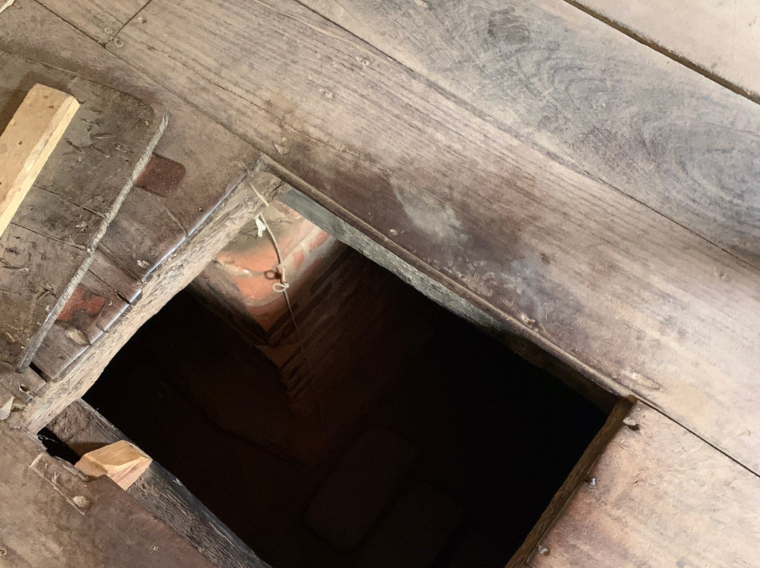Slave House of Togo景点图片