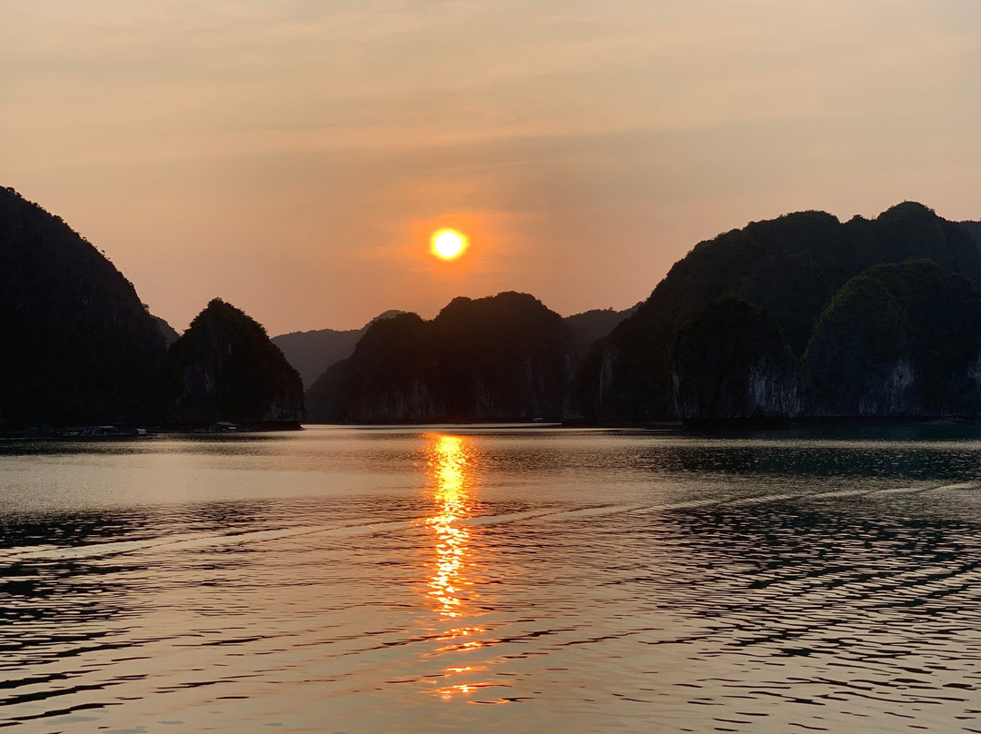 Vietnam Insider Travel-下龙湾必去景点