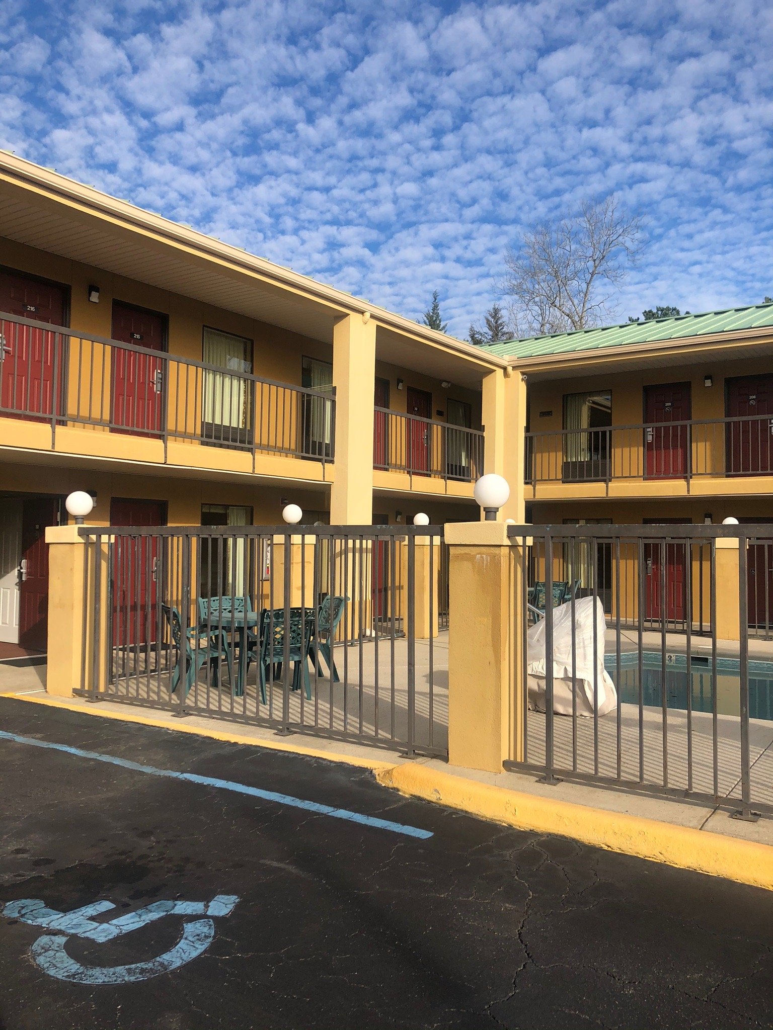 Executive Inn Opp-官方