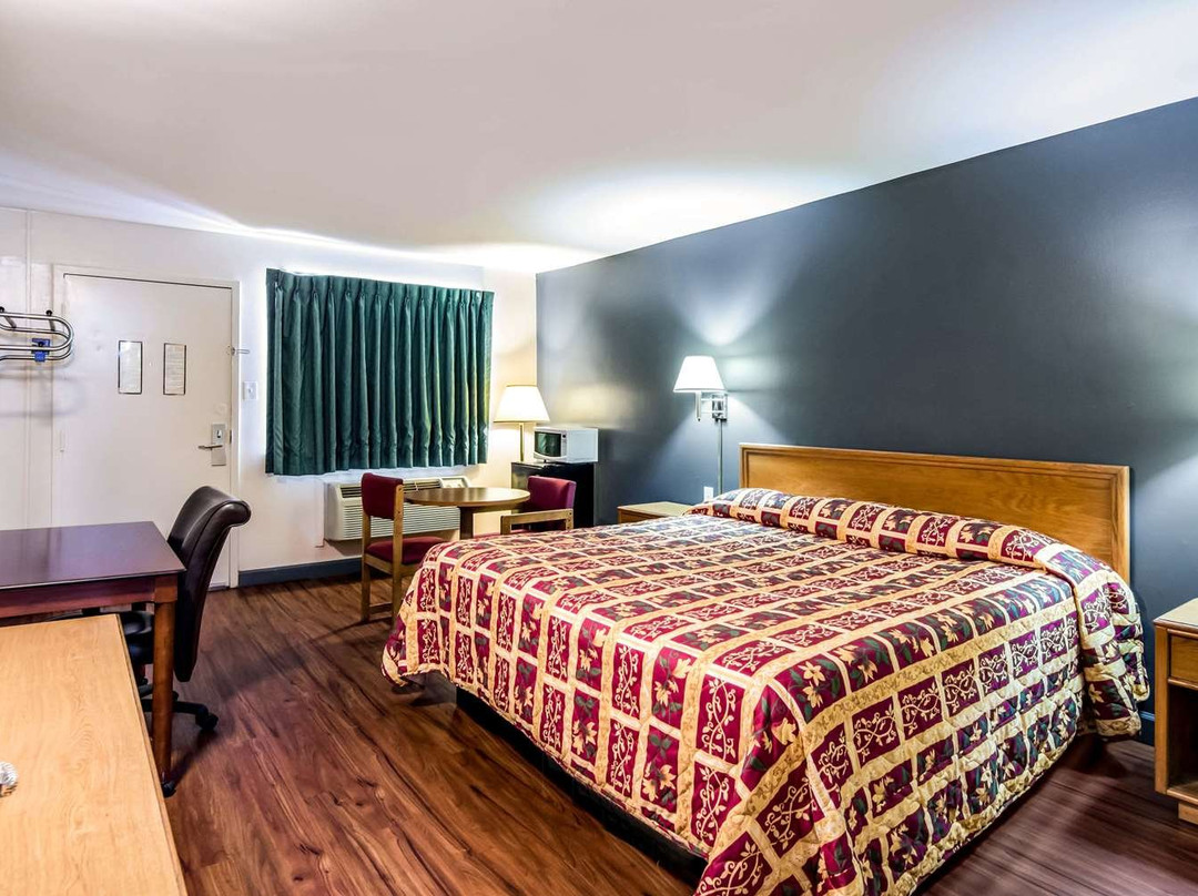 Rodeway Inn Richmond South主图