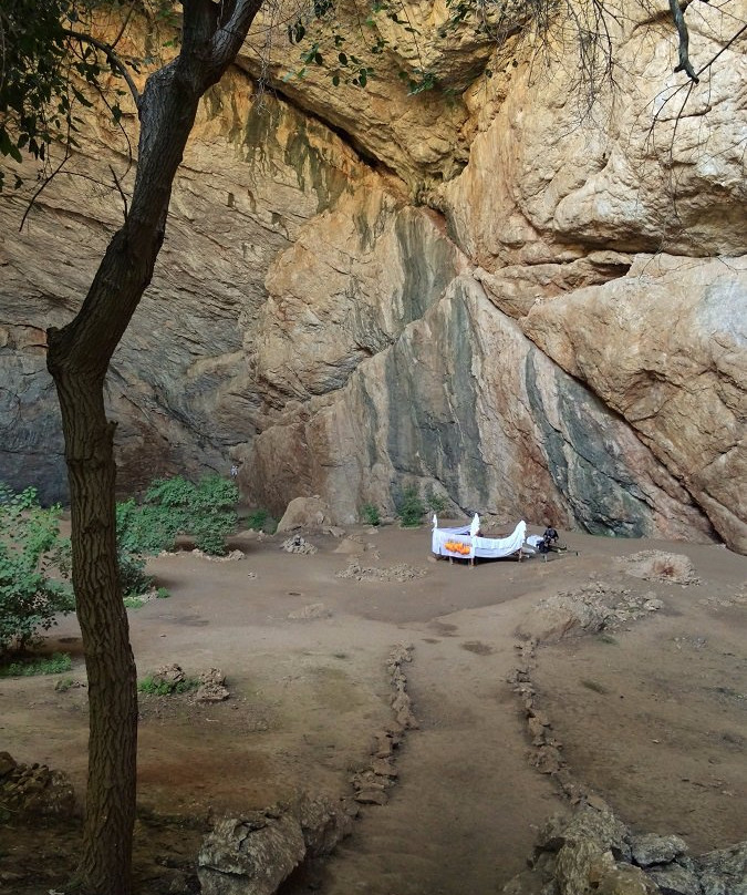 Holy Cave Ak Mosque-Kenestobe必去景点