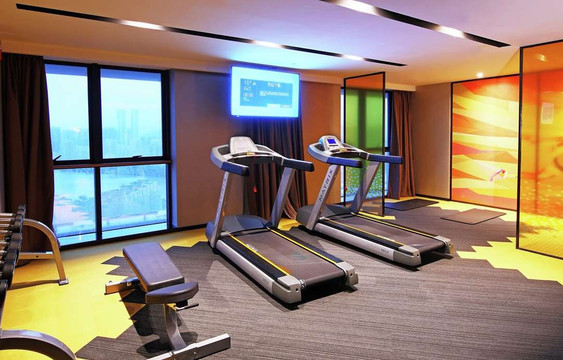 珠海诚丰广场希尔顿欢朋酒店主图