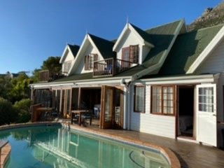 Amblewood Guest House主图