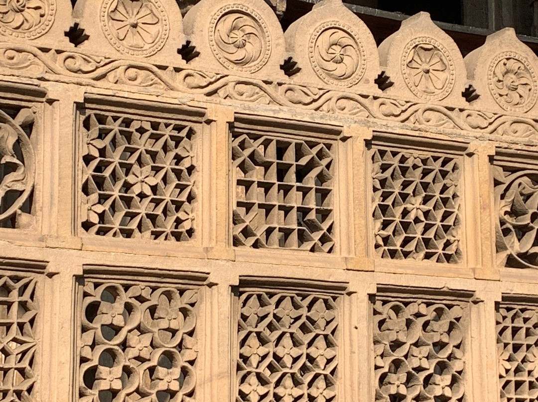Ahmad Shah's Tomb景点图片