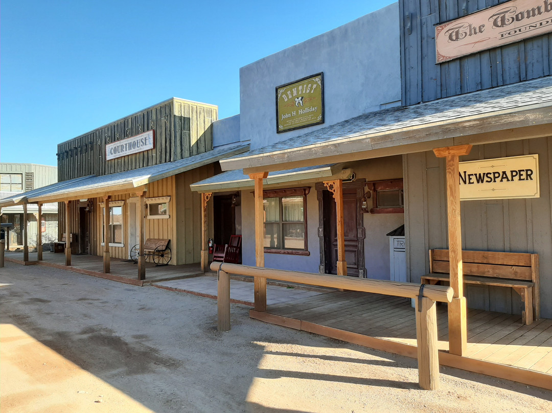 Tombstone Monument Ranch主图