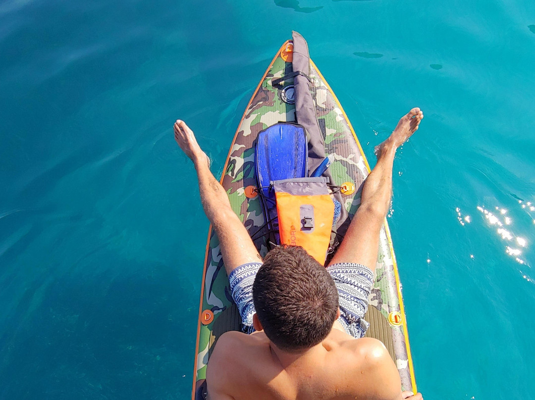 Paddleboarding in the islands-Ksamil必去景点