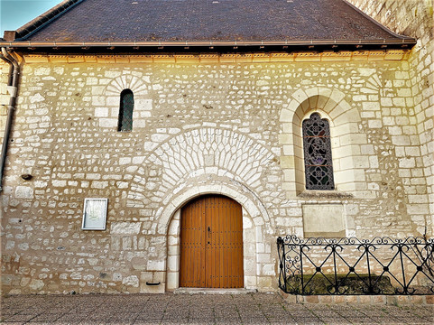 Eglise Saint-Martin-Roiffe必去景点