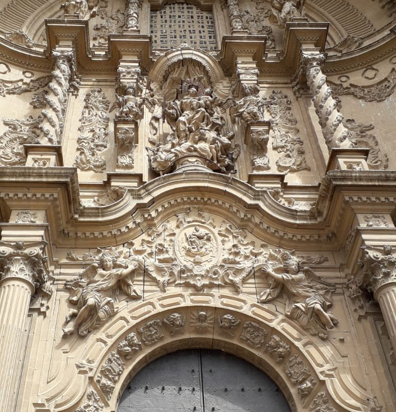 Iglesia de Santa Maria La Mayor景点图片