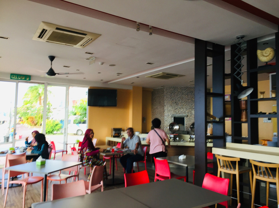 海滨山打根瑞士酒店主图