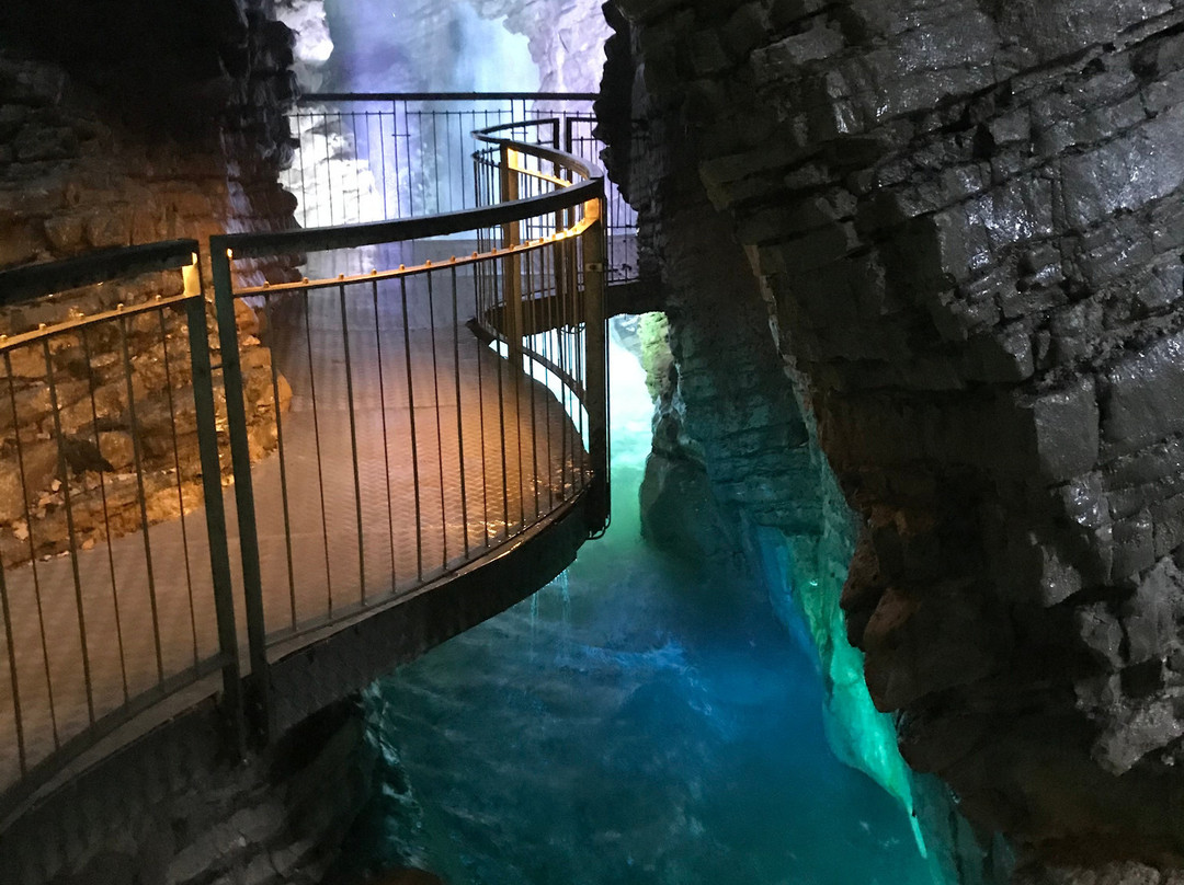 Parco Grotta Cascata Varone景点图片