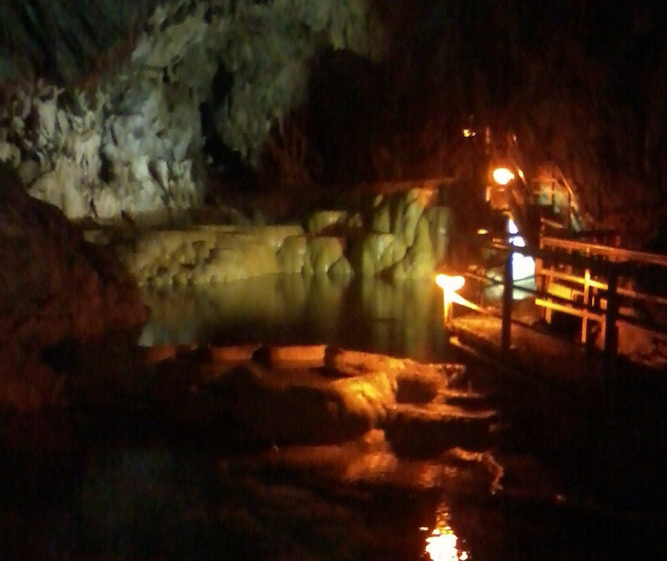 Kastria Cave of the Lakes景点图片
