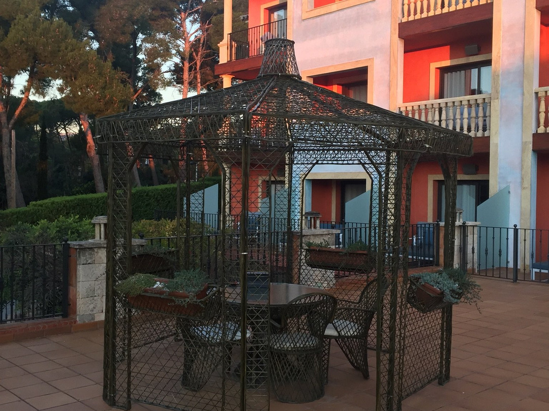 卡拉德尔丕塞勒斯水疗酒店主图