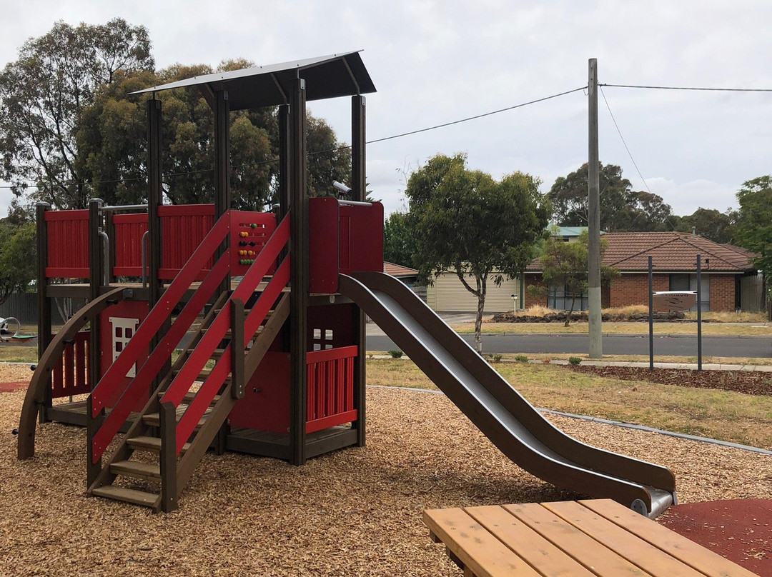 Darnley Drive Playground景点图片