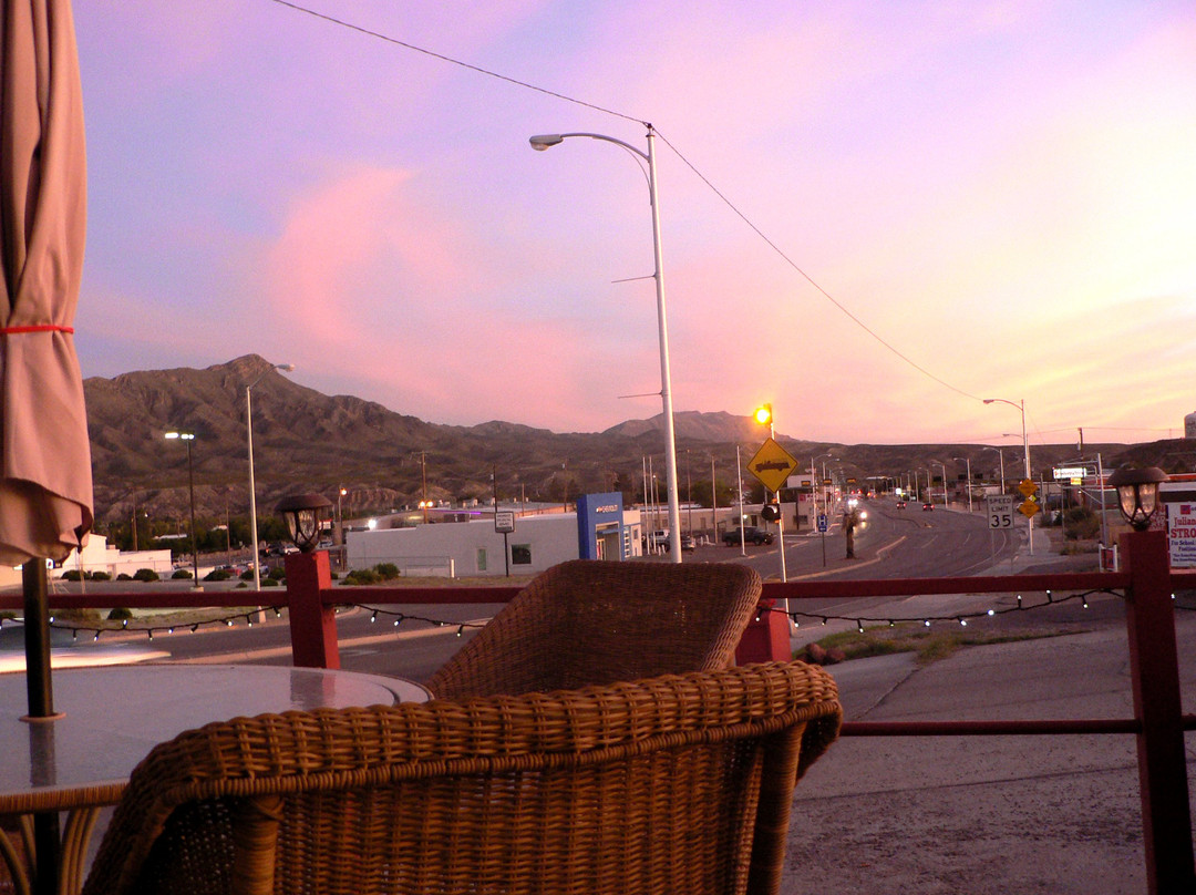 Desert View Inn主图