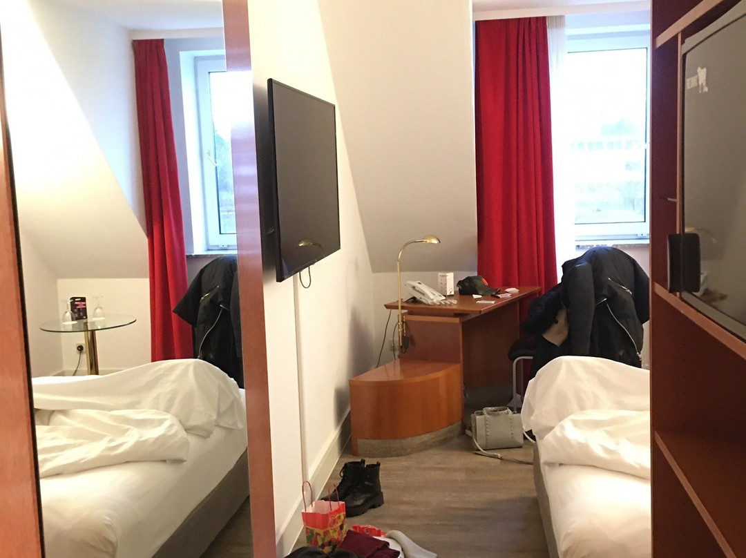 德累斯顿黑德酒店主图