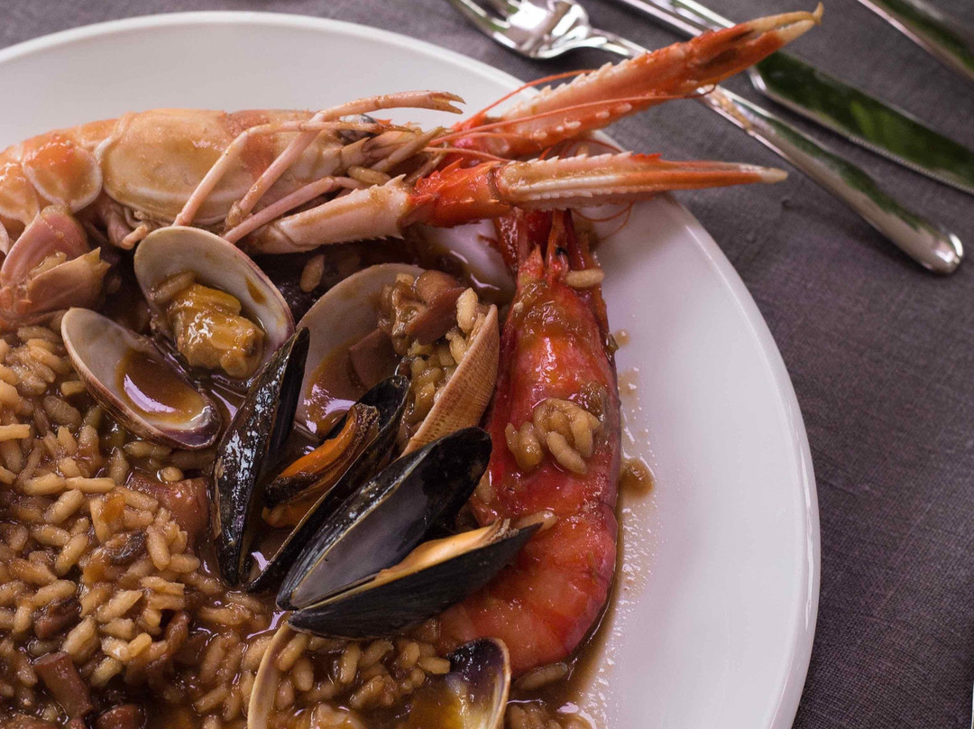 RESTLESS SPIRIT SAILING YACHT-罗塞斯必去景点