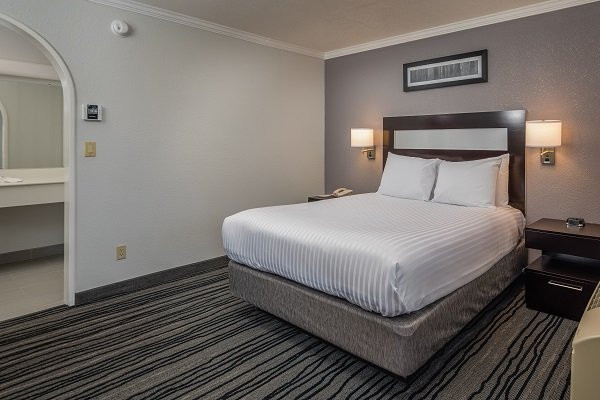 Redwood Creek Inn主图