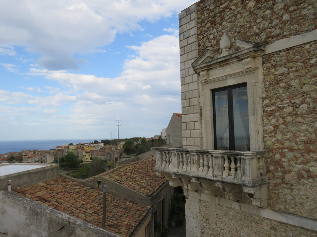Castello di Roccavaldina-Roccavaldina必去景点