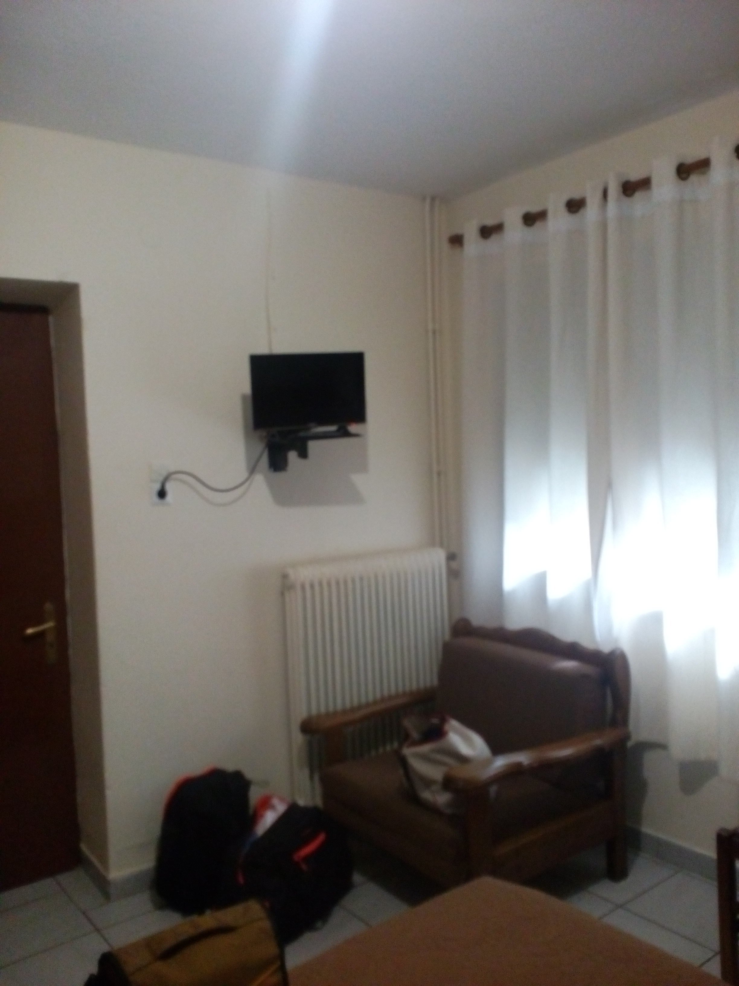 Bloutsos Rooms-官方