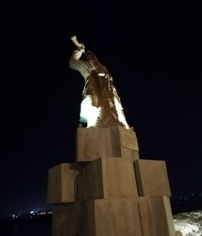 Monumento al Pescatore-圣贝内代托-德尔特龙托必去景点