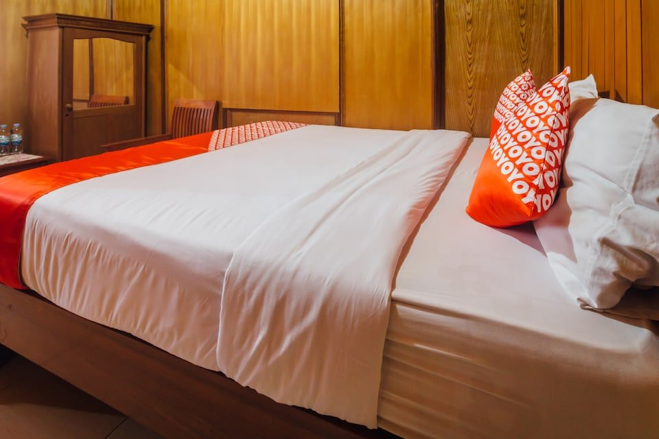 OYO 1300 Crecia Guest House主图