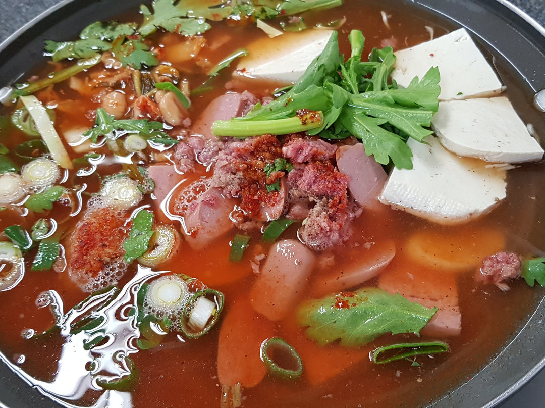 龙仁市餐馆和美食-Daeseong Budae Gogi Jeonmu- Yongin Bonjeom