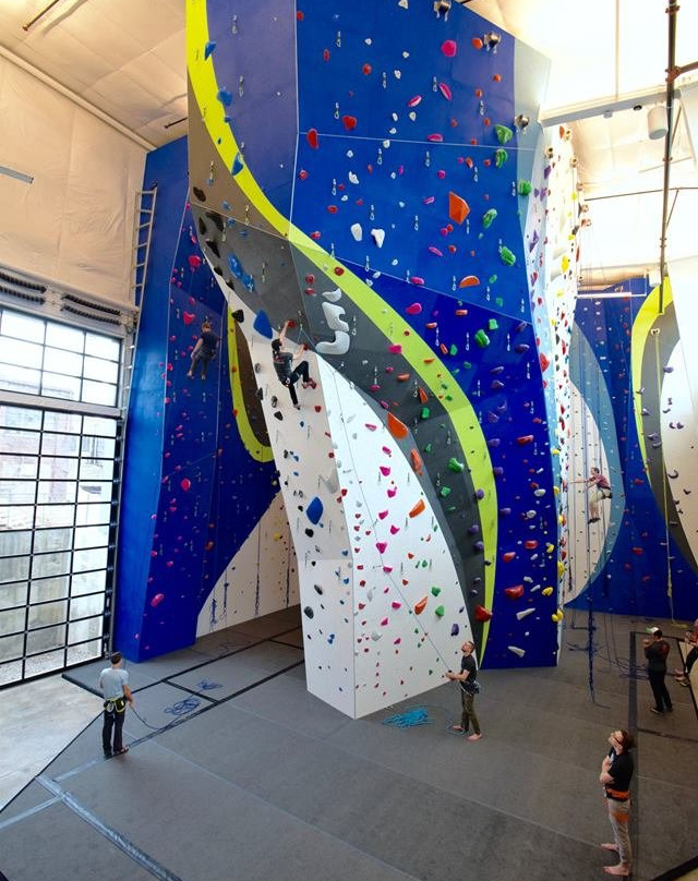 Pekin旅游景点-First Ascent Climbing and Fitness