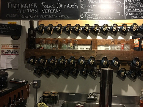 Mirror Lake旅游景点-Beveridge Craft Beer and Soap