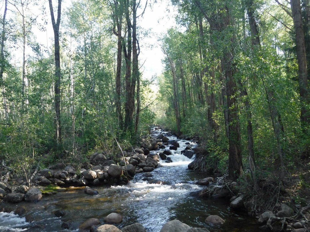 Hunter Creek Trail景点图片