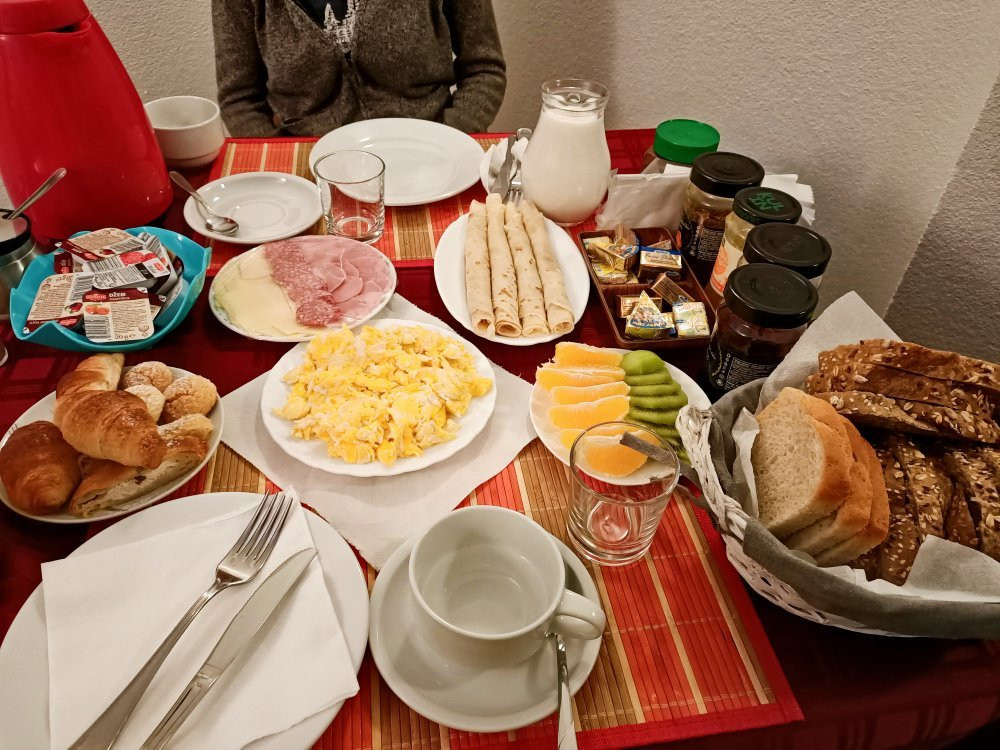 Sixteen Lakes Guest House主图