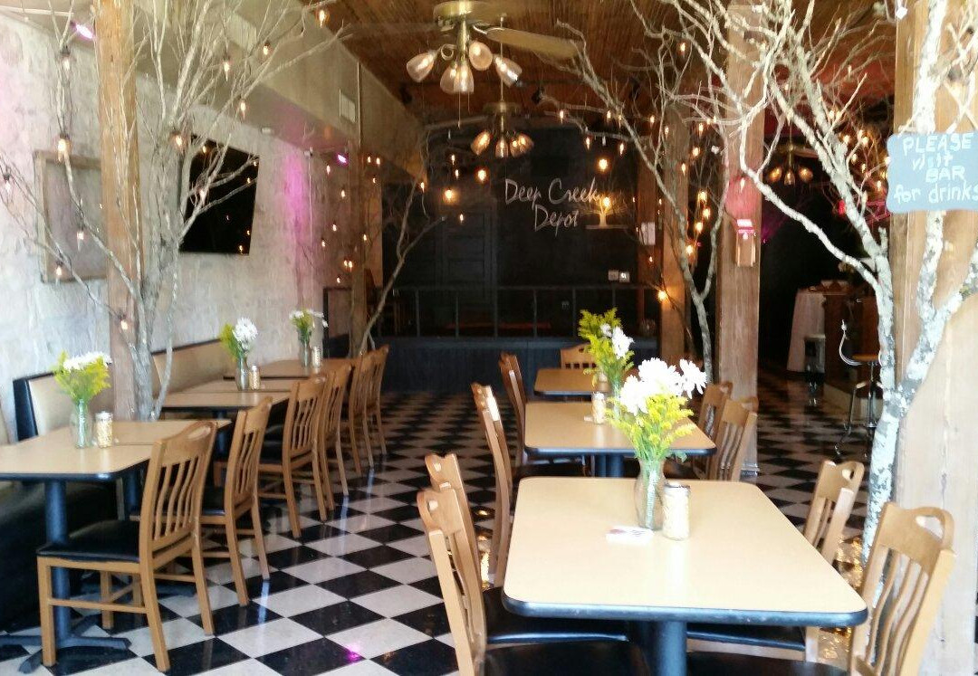 D'Hanis旅游景点-Deep Creek Depot