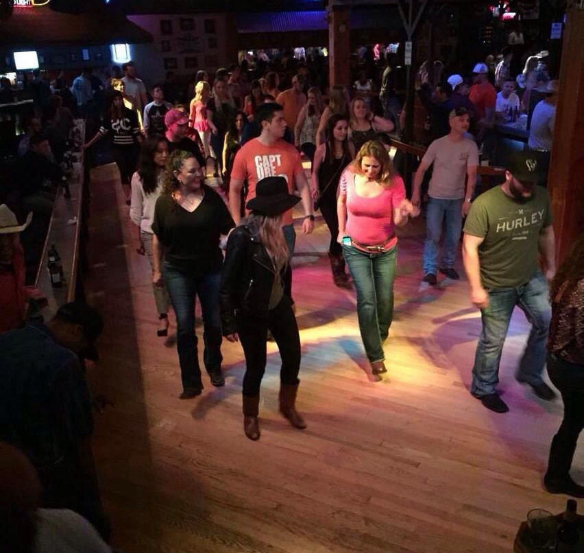 Big Texas Dance Hall & Saloon-斯普林必去景点
