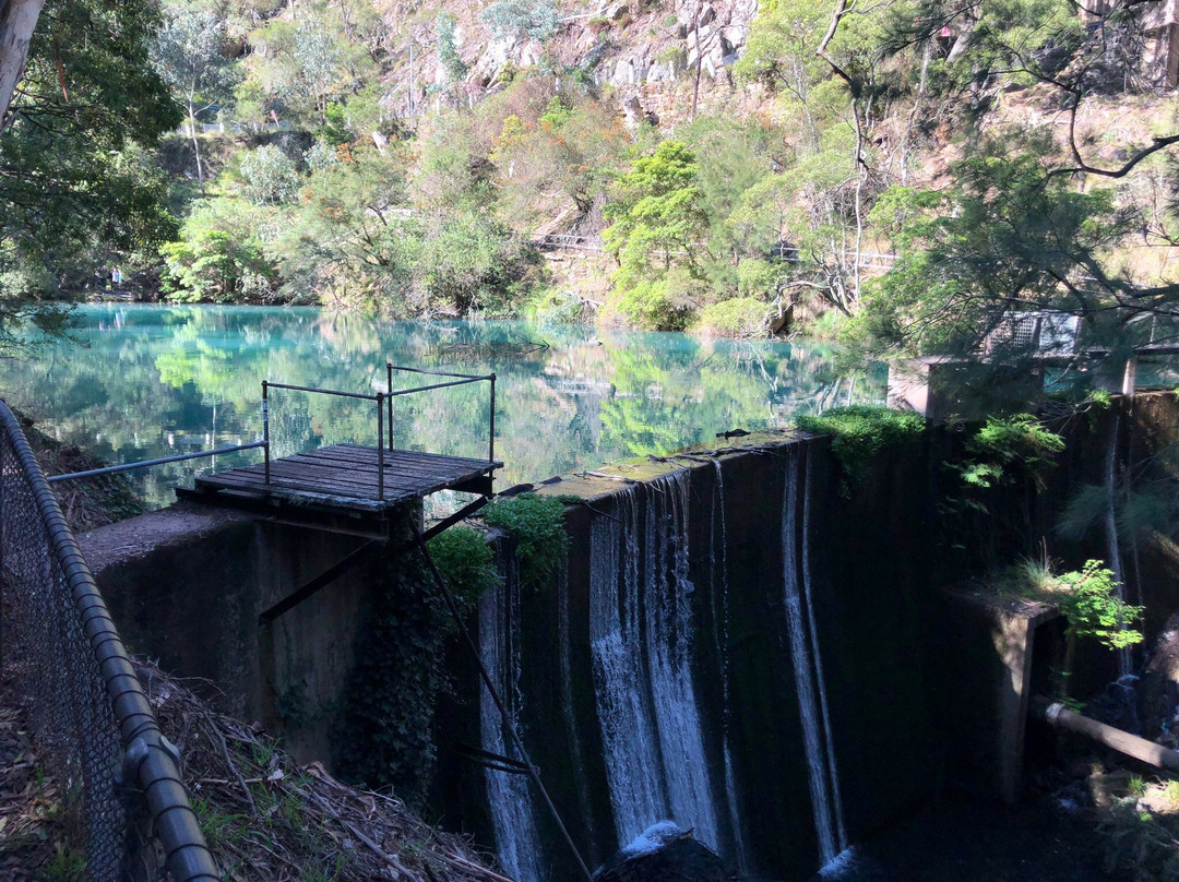 Blue Lake-珍罗兰山洞必去景点