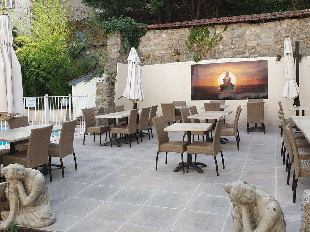 Brit Hotel Auclair De Guéret主图