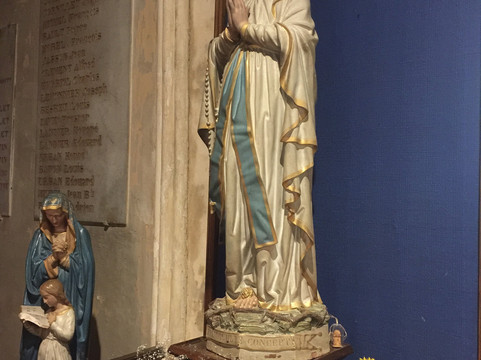 Eglise Saint Pierre et Saint Paul-Erquy必去景点