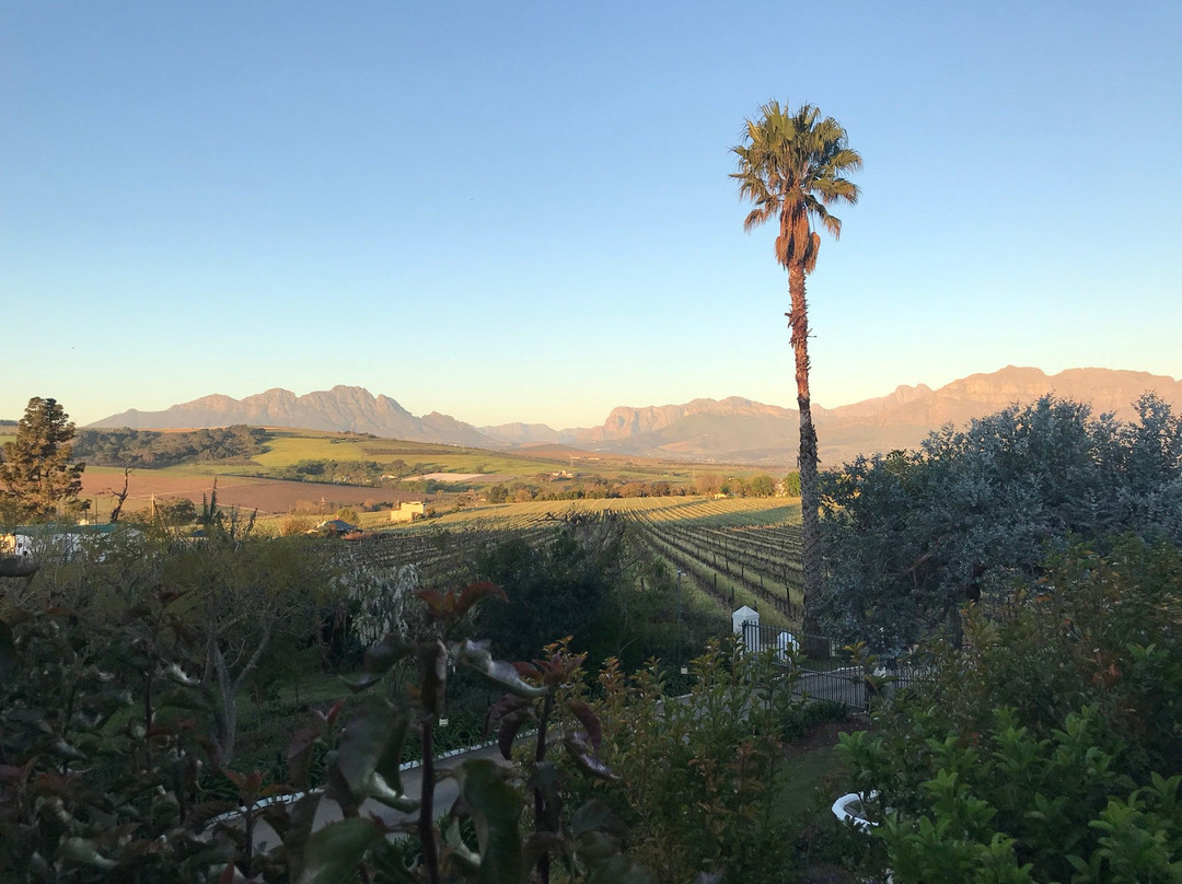 楔角度乡村温泉酒店主图