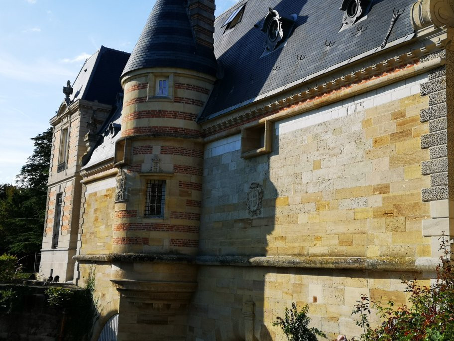 Chateaux du Marche-香槟地区沙隆必去景点