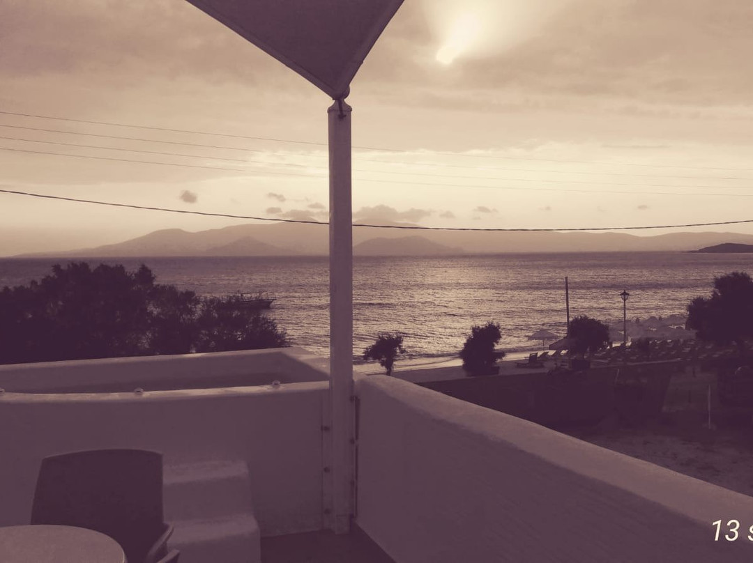 Liana Beach Hotel & Spa主图