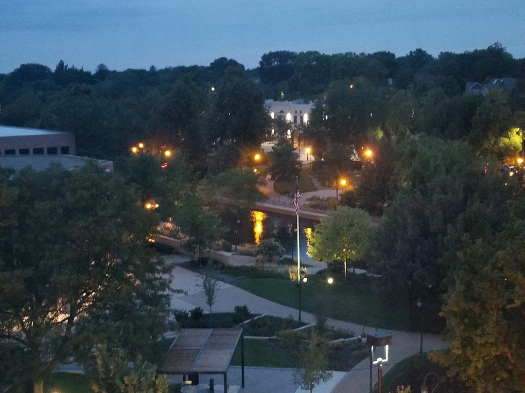 Hotel Indigo Naperville Riverwalk by IHG主图