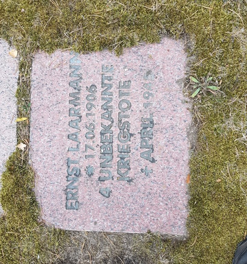 Kriegsgräeberstäette Waldfriedhof Halbe-Halbe必去景点