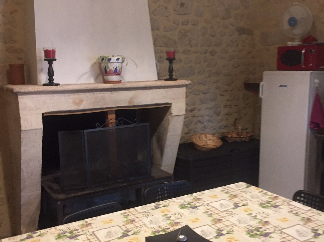 Chateau Pierre de Montignac主图